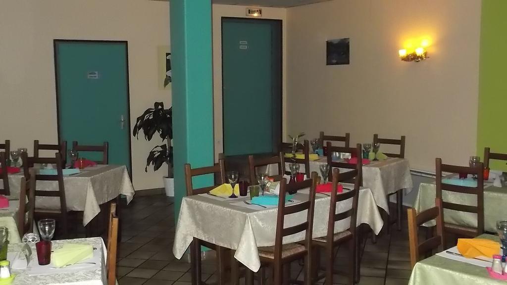 Hotel Des Cotes De Meuse Saint-Maurice-sous-les-Côtes Dış mekan fotoğraf