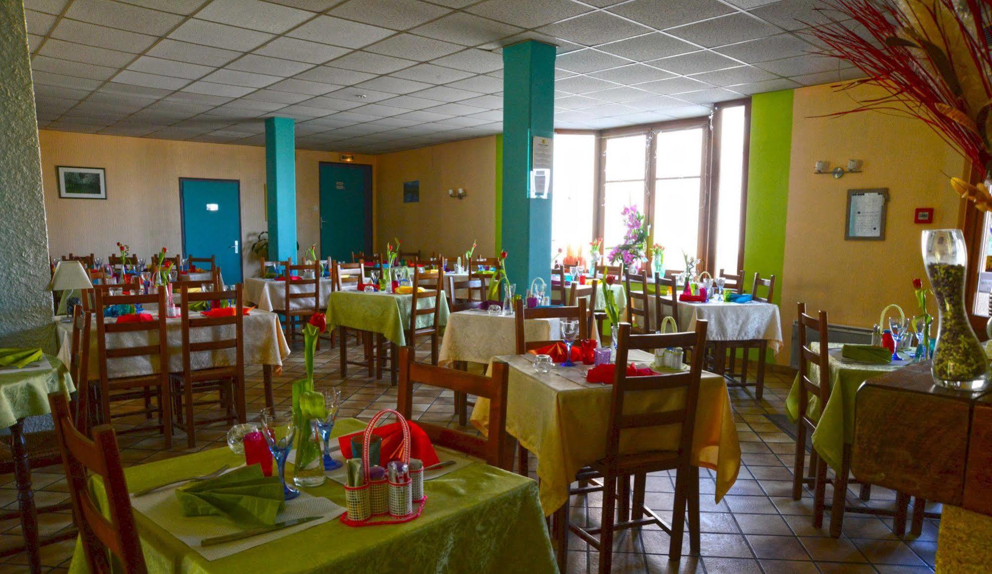 Hotel Des Cotes De Meuse Saint-Maurice-sous-les-Côtes Dış mekan fotoğraf